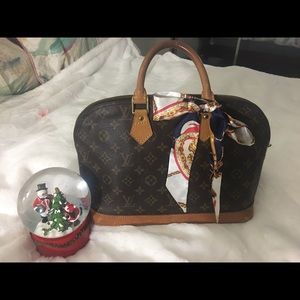 Louis Vuitton Alma Pm